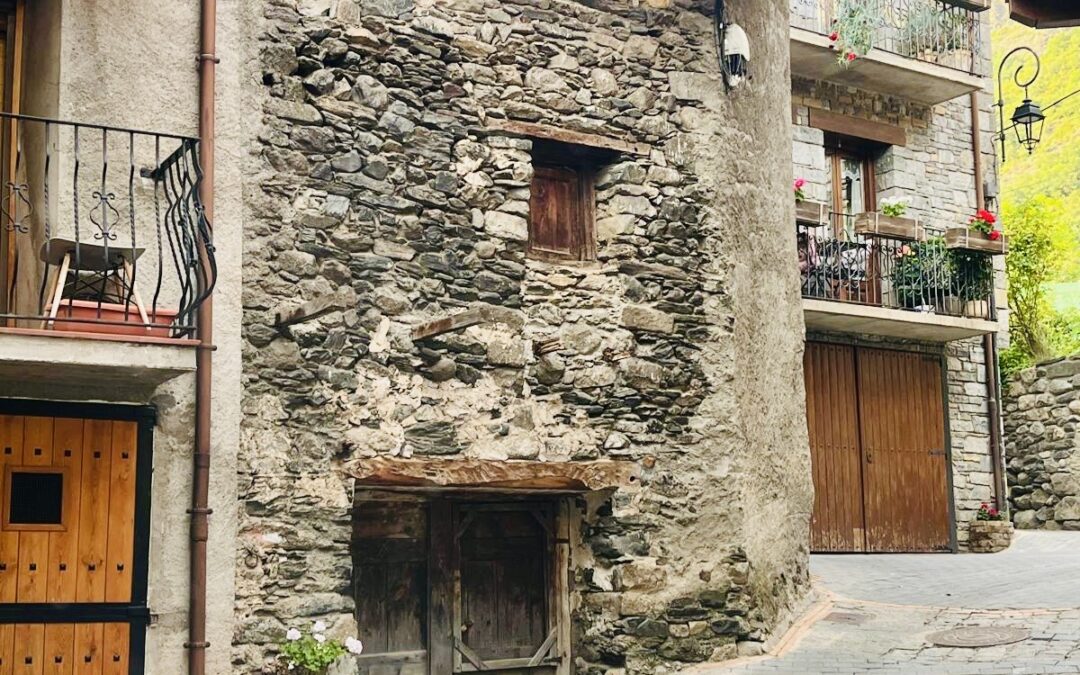 CASA A REFORMAR EN BOI