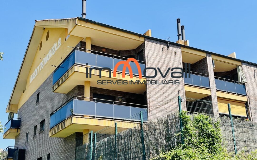 TRIPLEX CUATRO DORMITORIOS EN ARENY